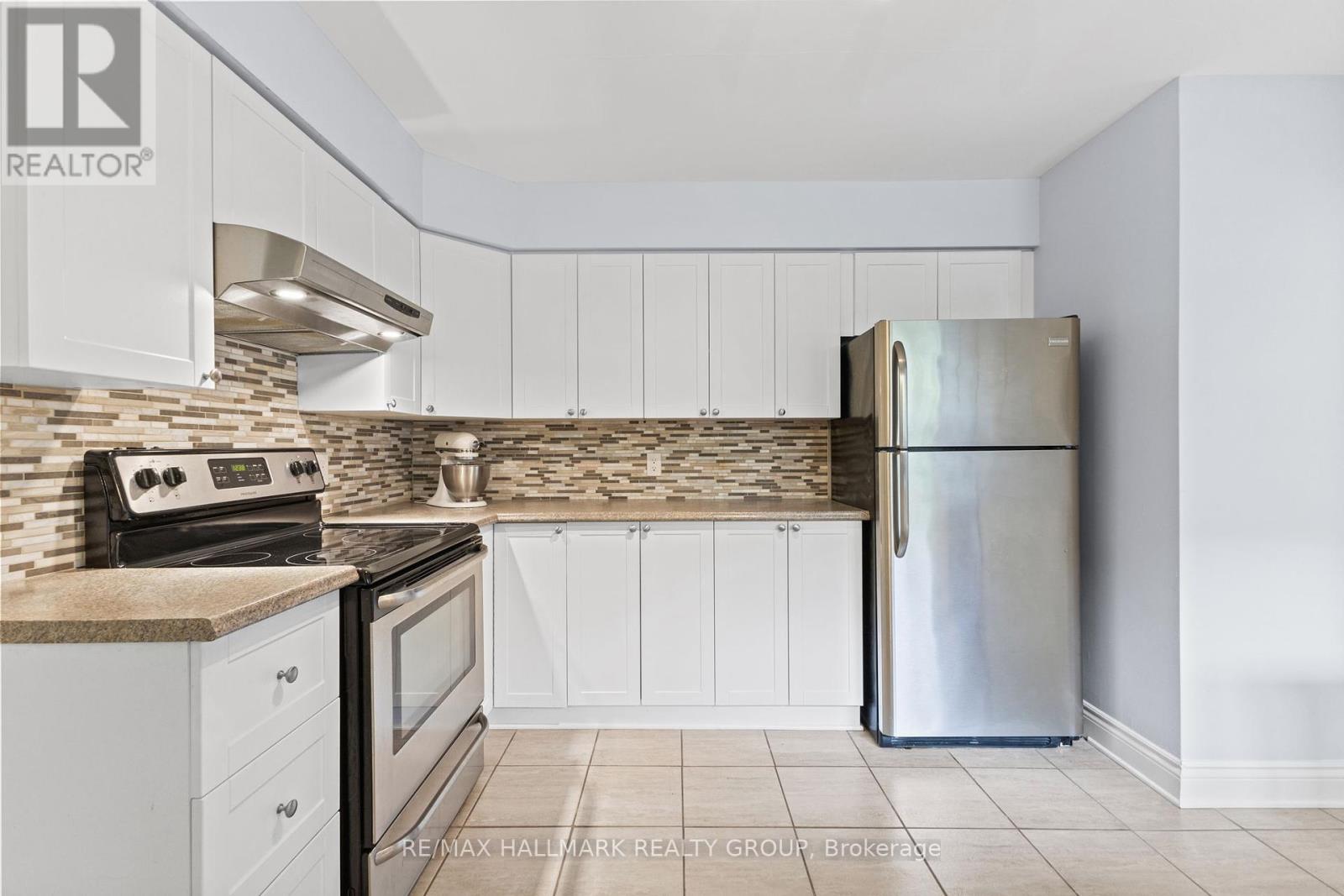 Photo 23 of 1217 1215 Willowdale Avenue, Ottawa ON
