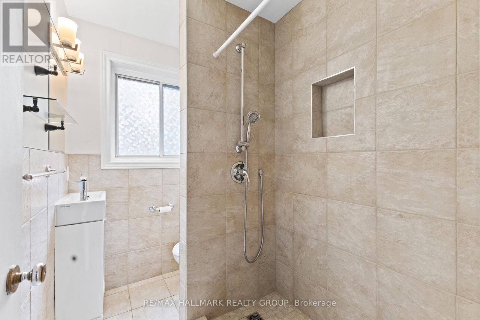 Photo 29 of 1217 1215 Willowdale Avenue, Ottawa ON