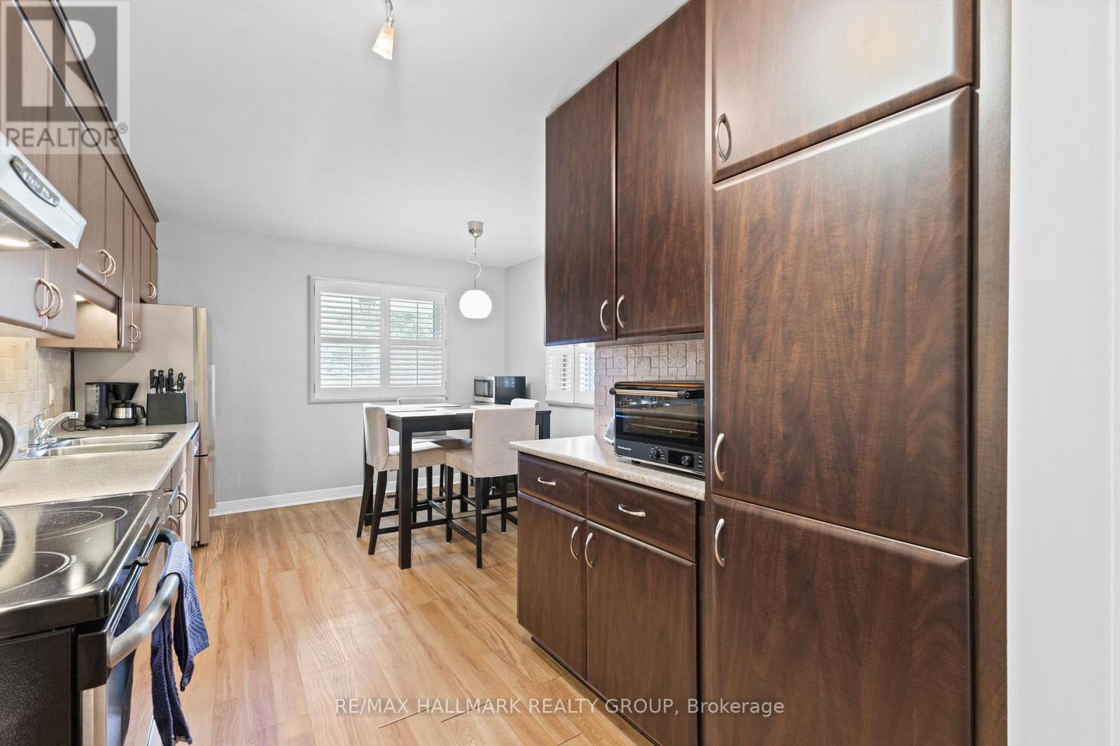 Photo 6 of 1217 1215 Willowdale Avenue, Ottawa ON