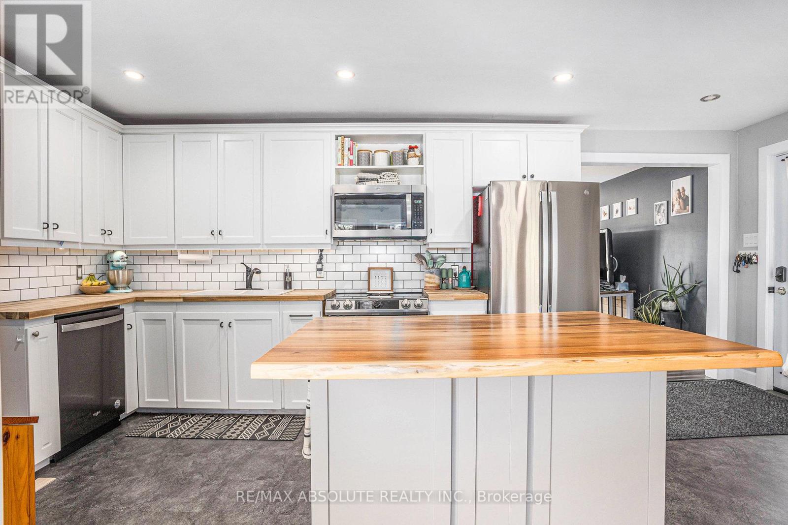 Photo 8 of 1494 Mclachlan Road, Mcnab Braeside ON