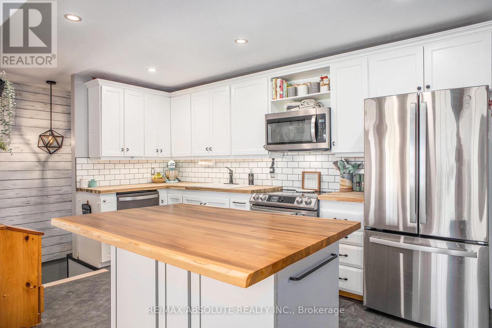 Photo 9 of 1494 Mclachlan Road, Mcnab Braeside ON