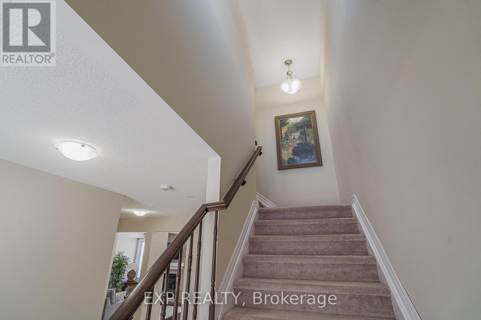 Photo 22 of 628 Eagle Crest Heights, Ottawa ON