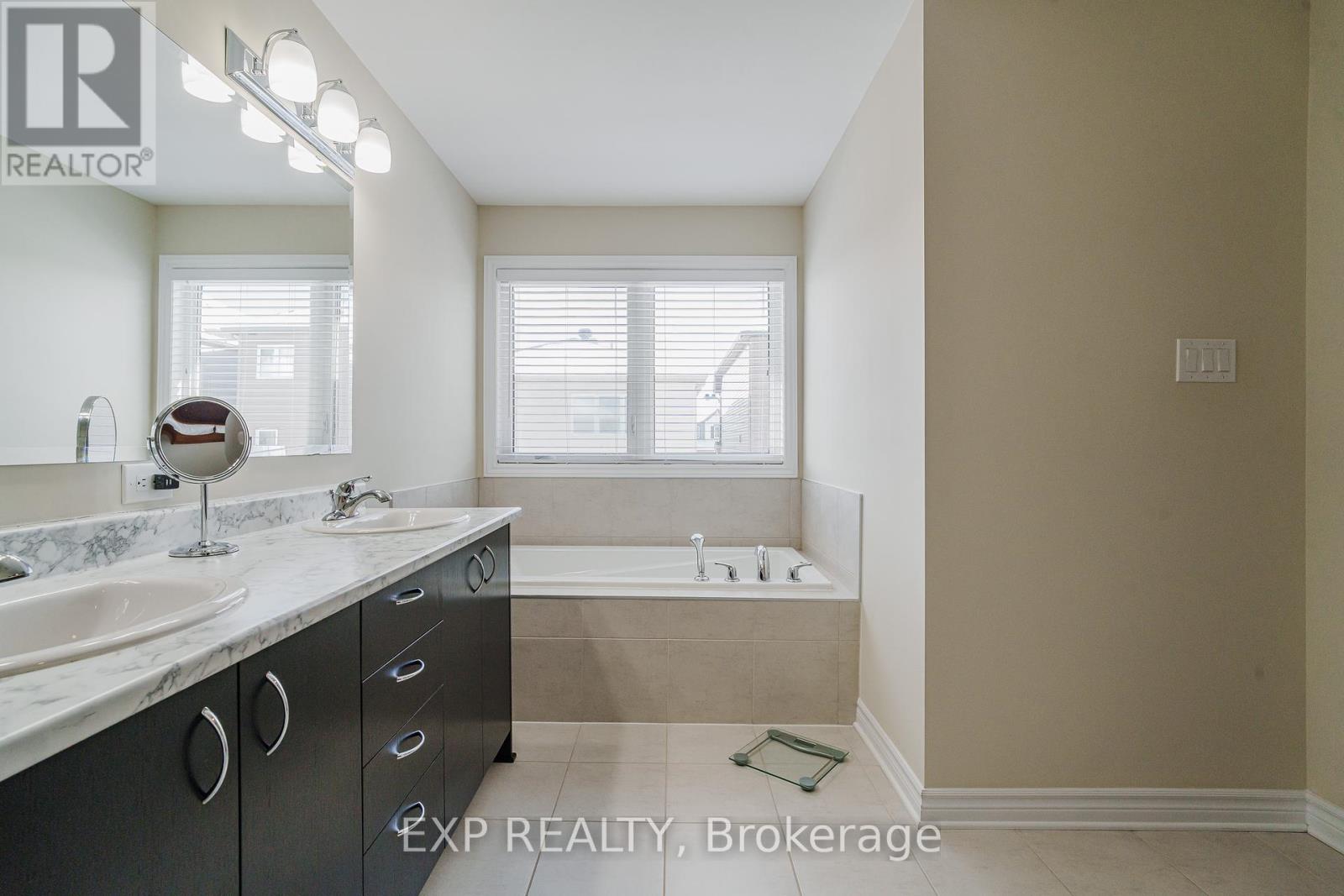 Photo 30 of 628 Eagle Crest Heights, Ottawa ON