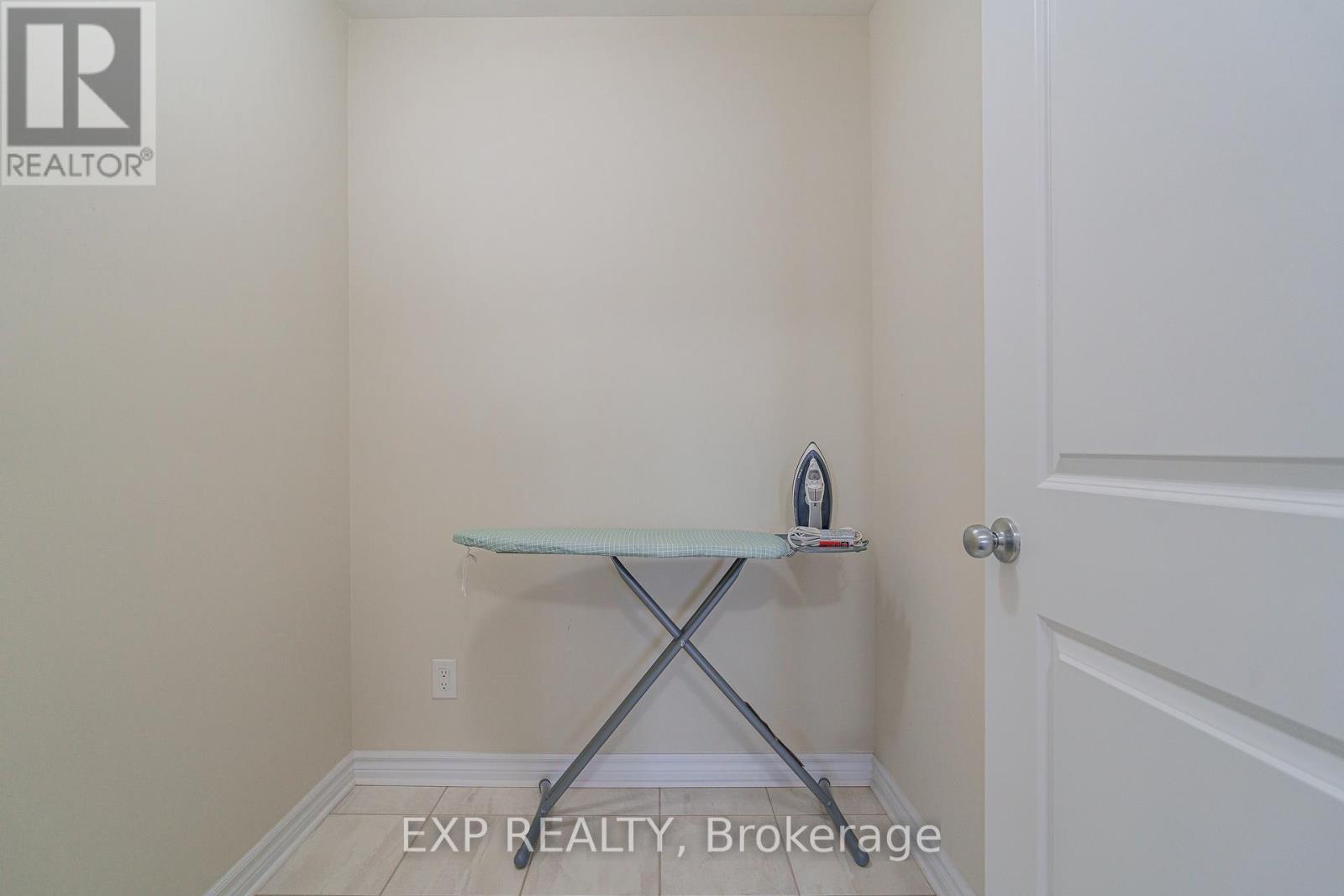 Photo 36 of 628 Eagle Crest Heights, Ottawa ON