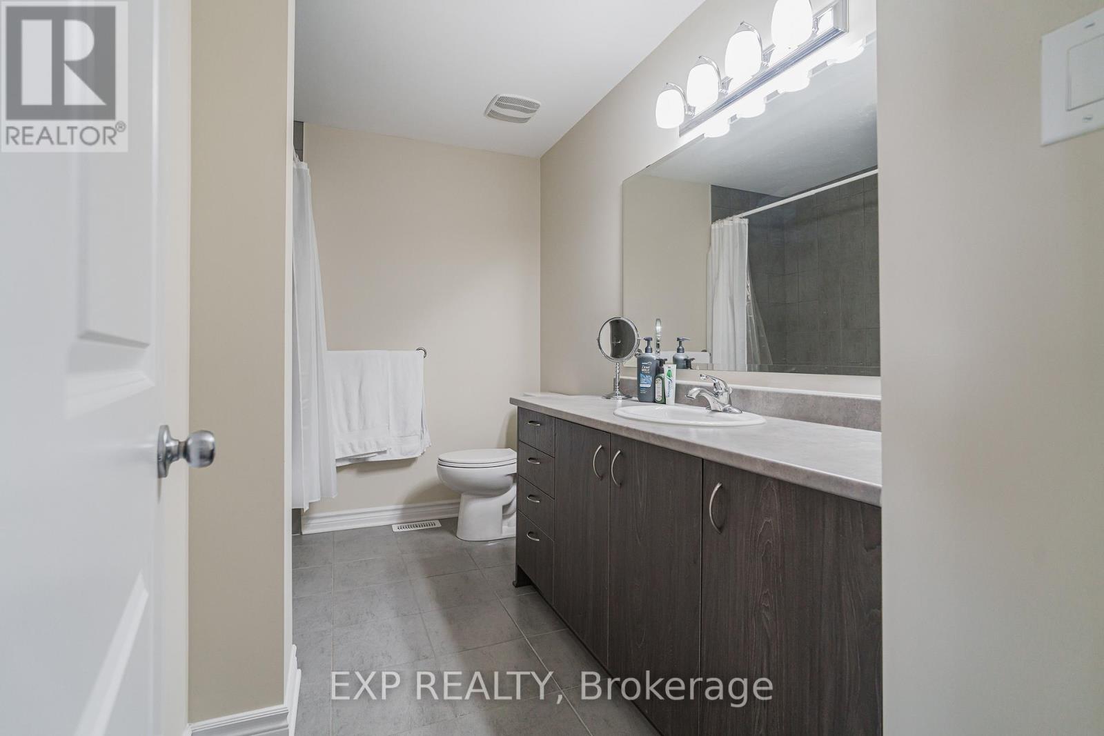 Photo 37 of 628 Eagle Crest Heights, Ottawa ON