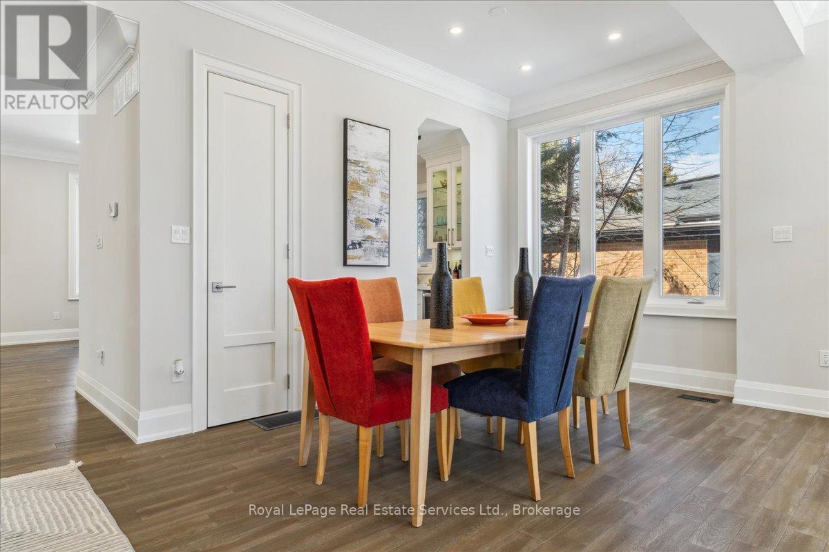 Photo 7 of 1211 Pinegrove Road, Oakville ON