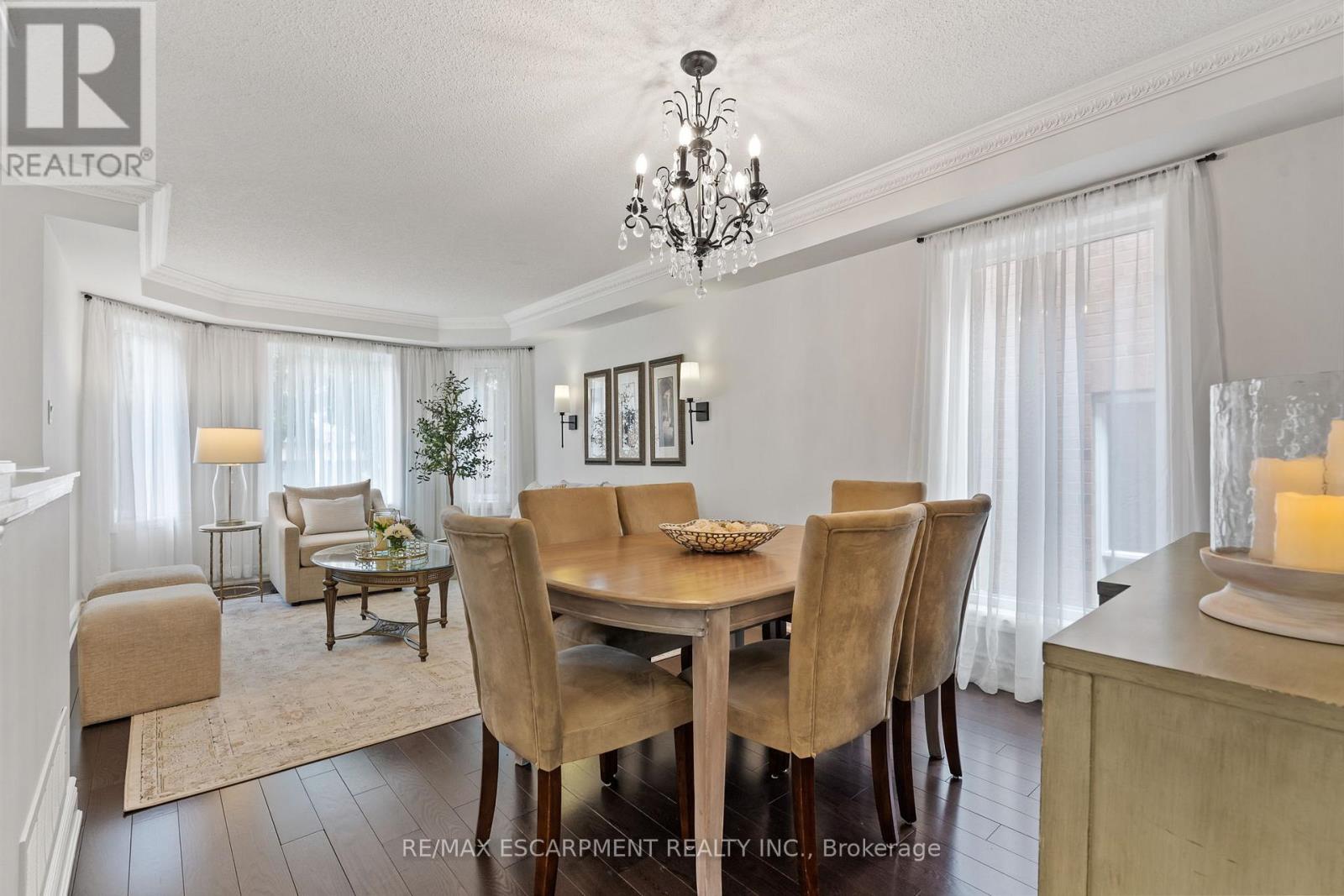 Photo 13 of 2306 Bankside Drive, Mississauga ON