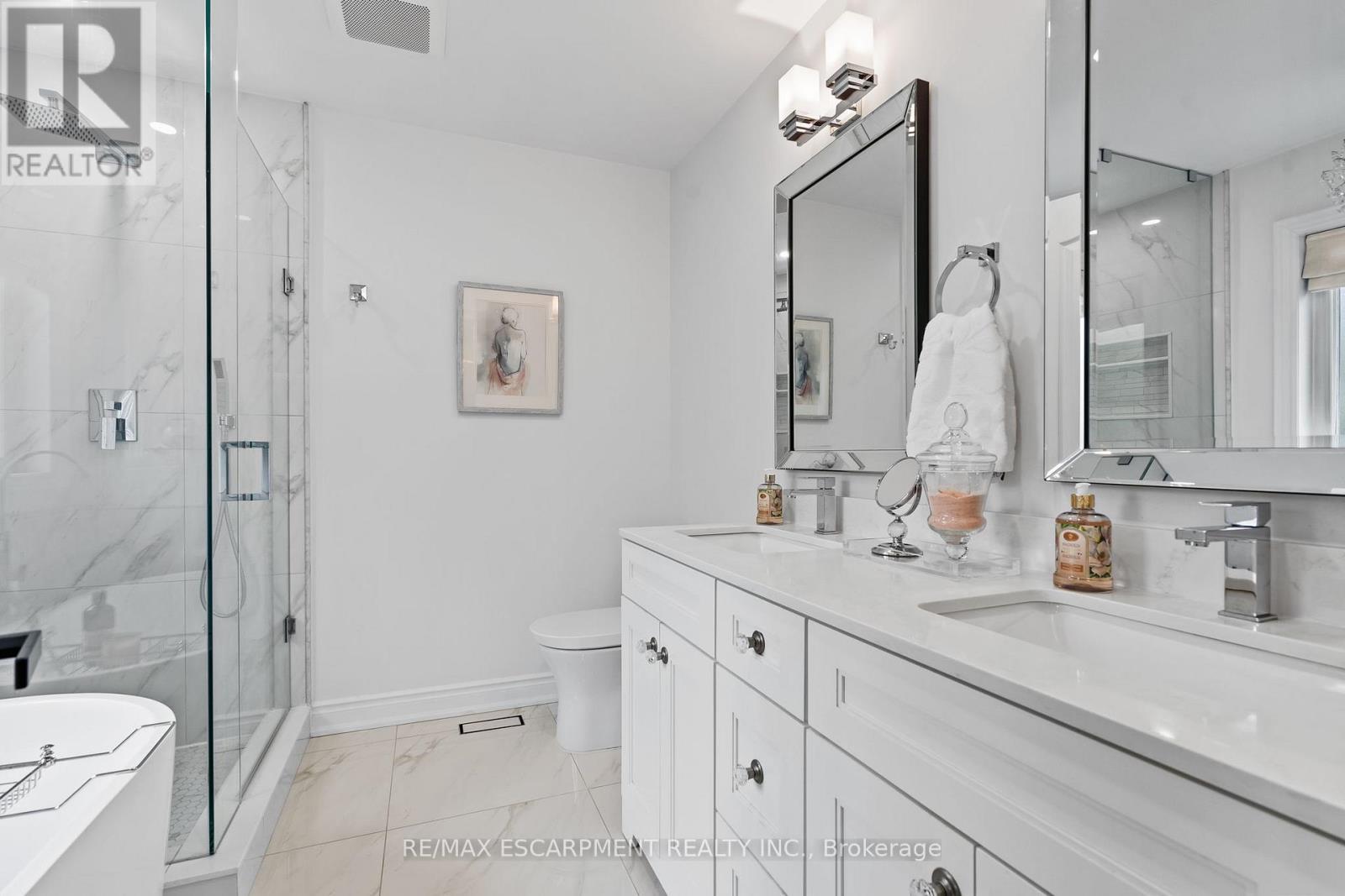 Photo 19 of 2306 Bankside Drive, Mississauga ON