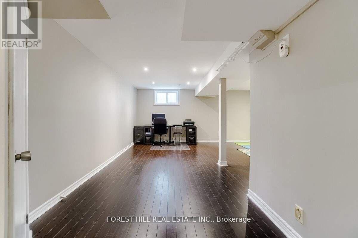 Photo 29 of 1 60 Hanson Road, Mississauga ON