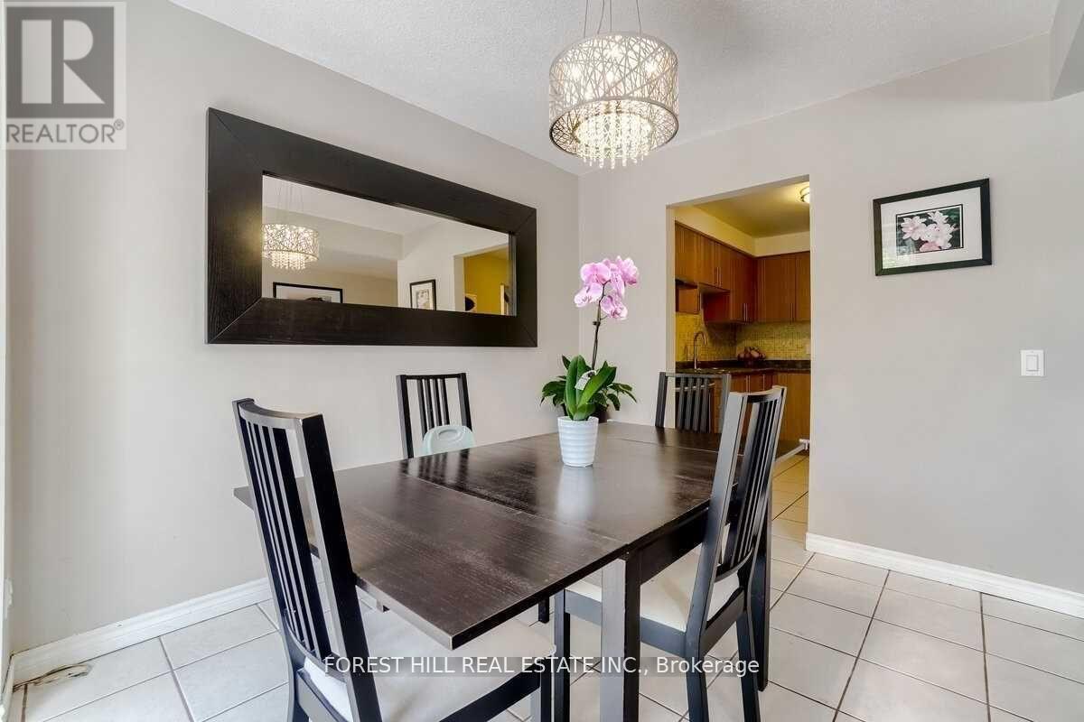 Photo 9 of 1 60 Hanson Road, Mississauga ON