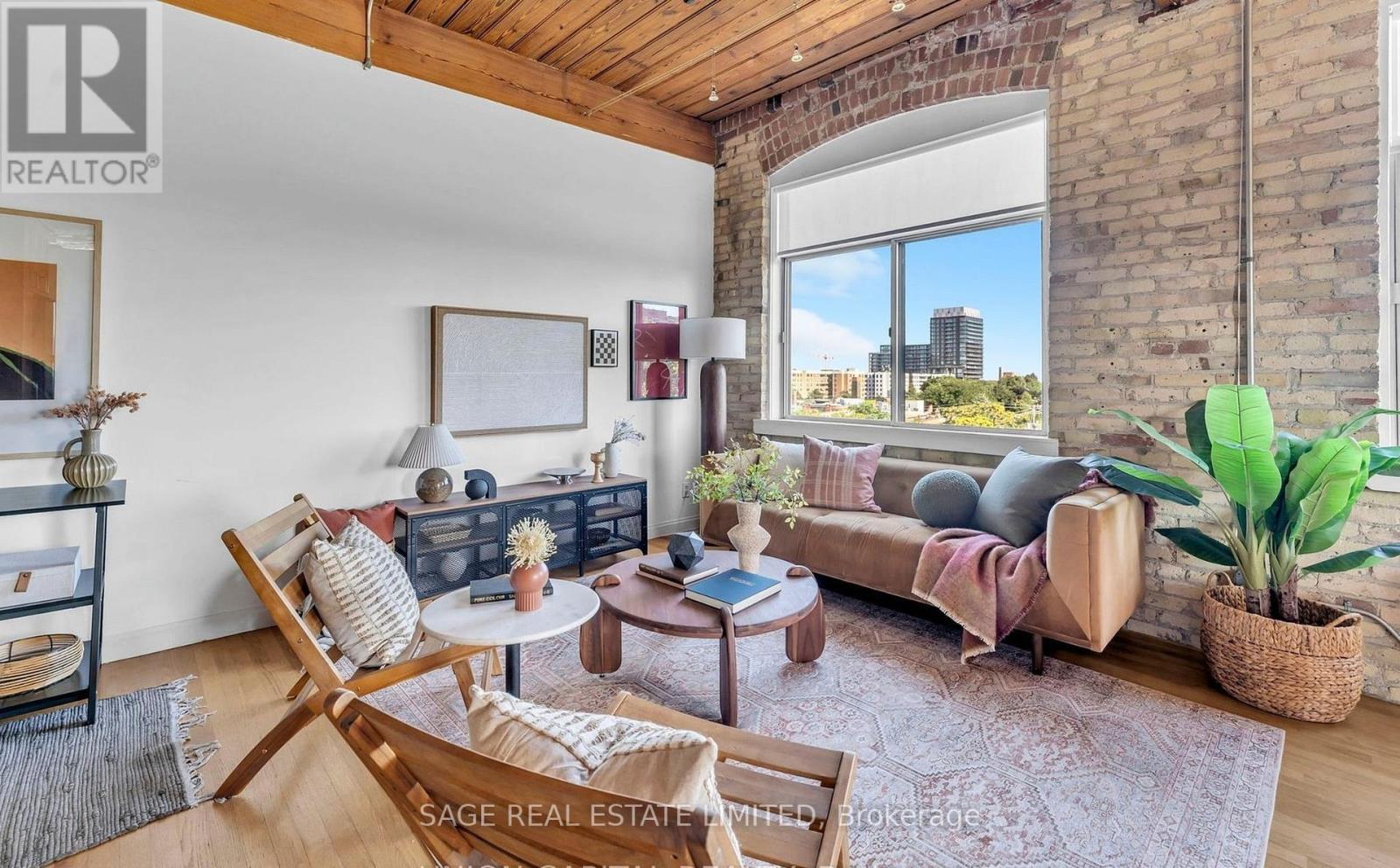 Photo 10 of 501 24 Noble Street, Toronto ON