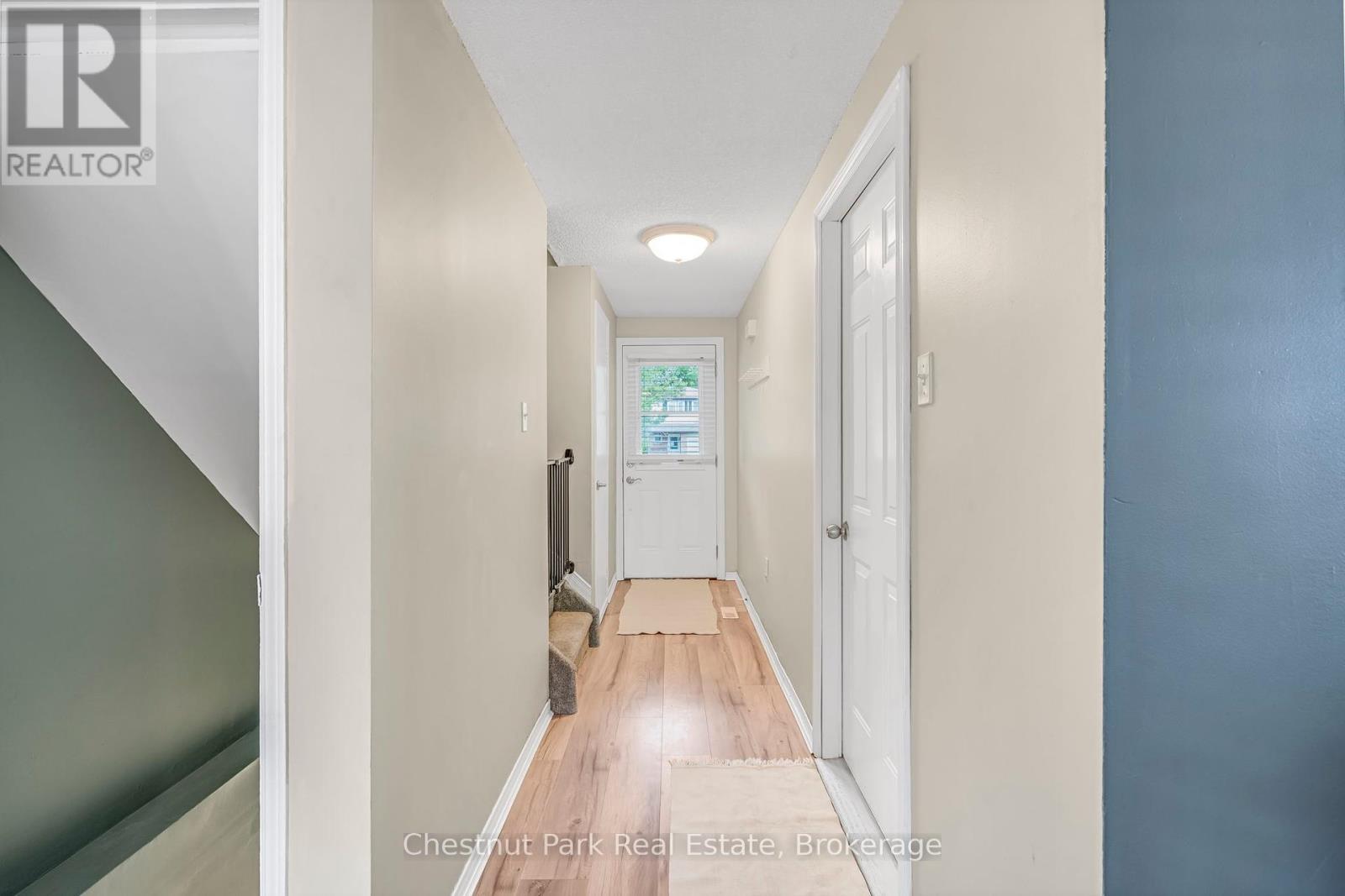 Photo 15 of 204 Hickling Trail, Barrie ON