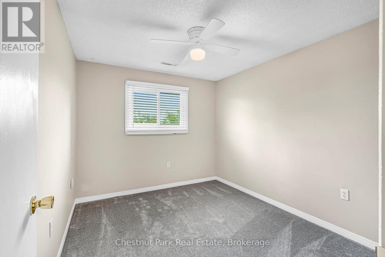 Photo 28 of 204 Hickling Trail, Barrie ON