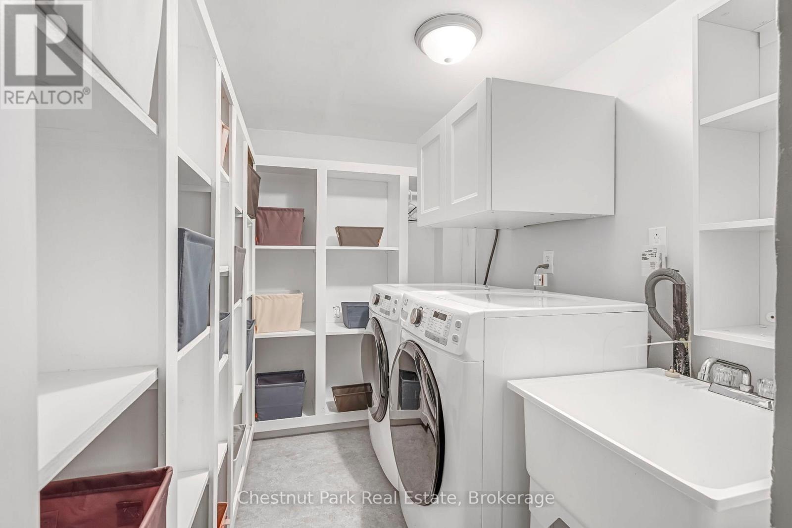 Photo 37 of 204 Hickling Trail, Barrie ON