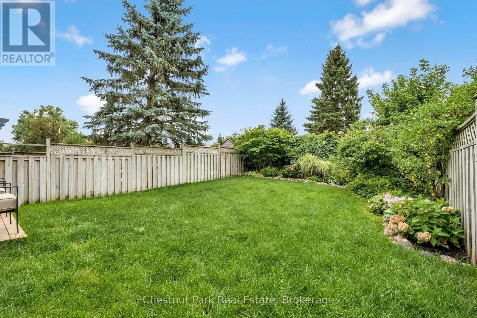 Photo 43 of 204 Hickling Trail, Barrie ON