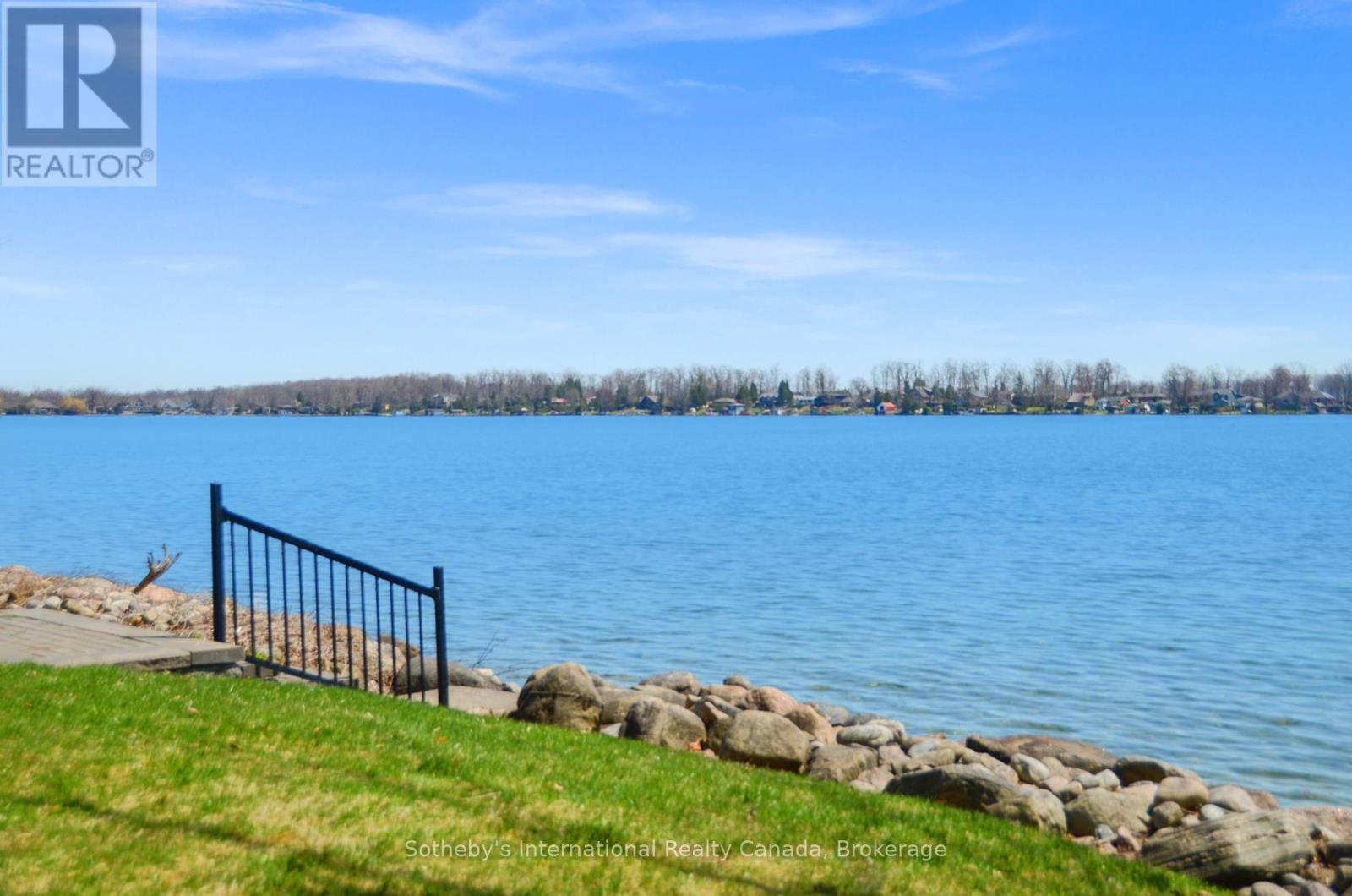 Photo 24 of 5 1 Olive Crescent, Orillia ON