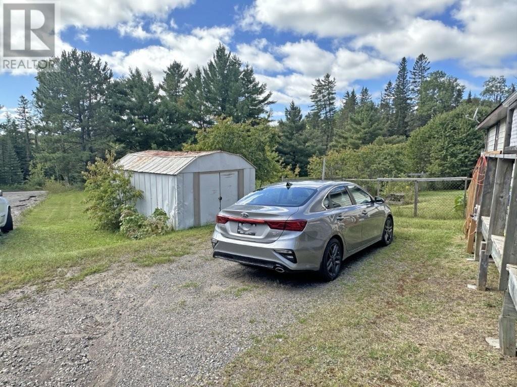 Photo 9 of 14 14 Silver Springs Road, Gorham ON