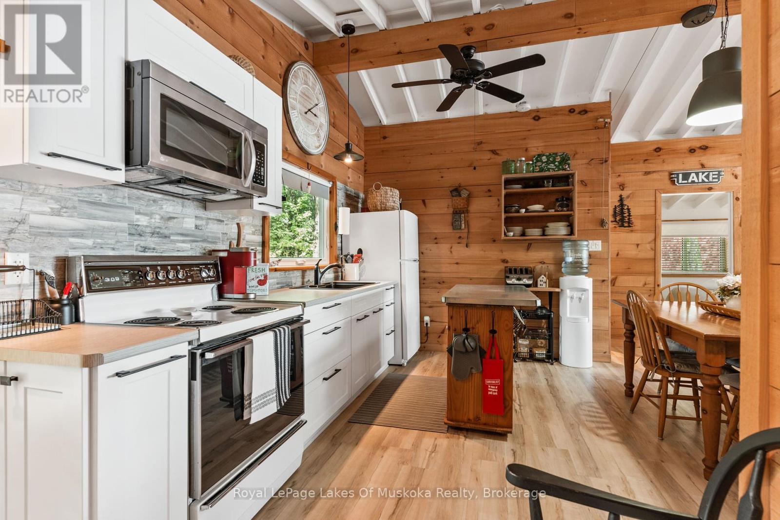 Photo 12 of 1382 Fish Hatchery Road, Muskoka Lakes ON