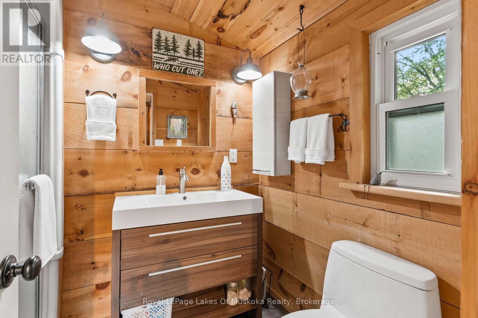 Photo 16 of 1382 Fish Hatchery Road, Muskoka Lakes ON