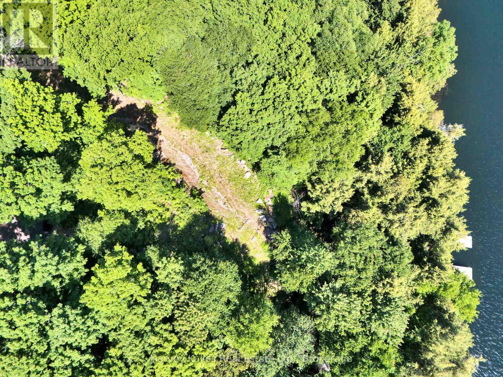 Photo 11 of 3 1082 Carl Fisher Drive, Lake Of Bays ON
