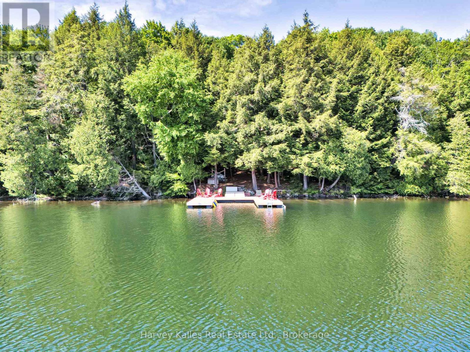 Photo 12 of 3 1082 Carl Fisher Drive, Lake Of Bays ON