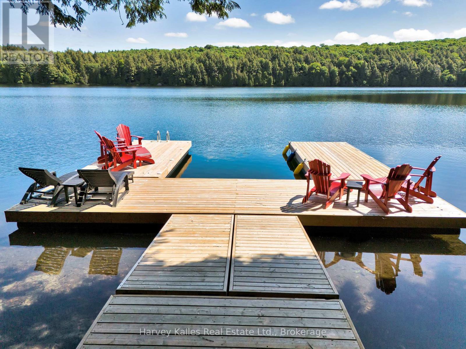 Photo 2 of 3 1082 Carl Fisher Drive, Lake Of Bays ON