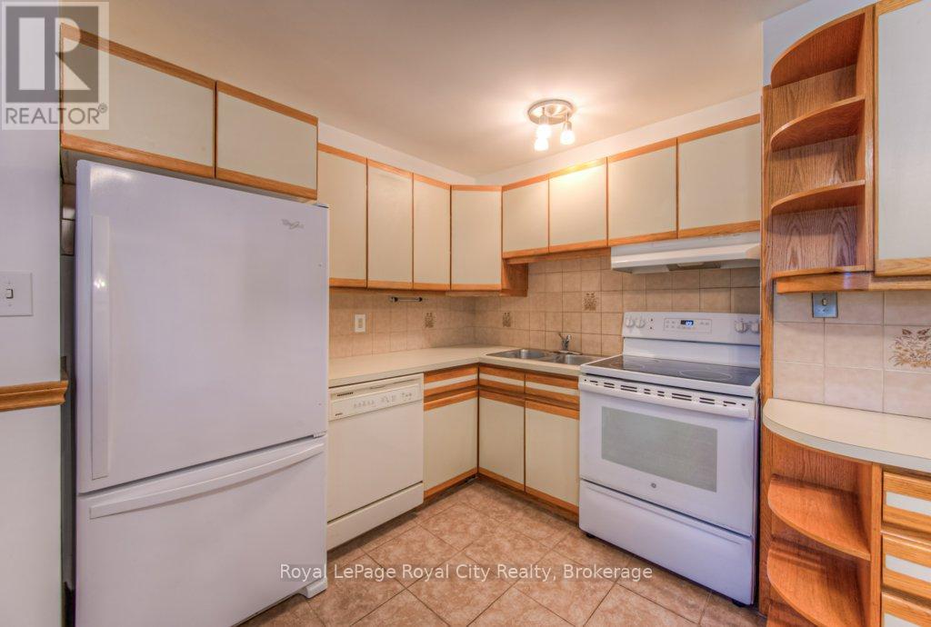 Photo 13 of 36 Argyle Drive, Guelph ON