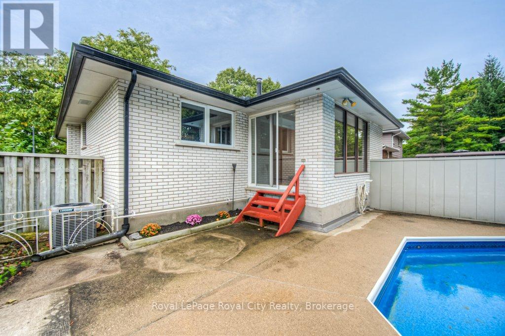 Photo 38 of 36 Argyle Drive, Guelph ON