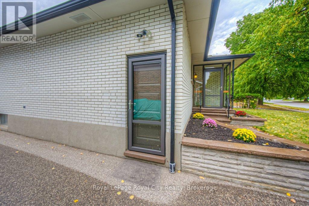 Photo 7 of 36 Argyle Drive, Guelph ON