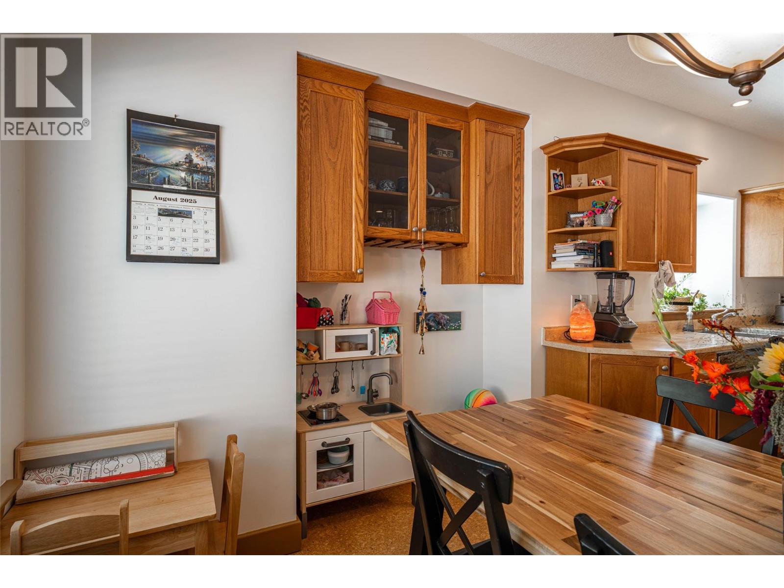 3774 Glover Avenue, Armstrong