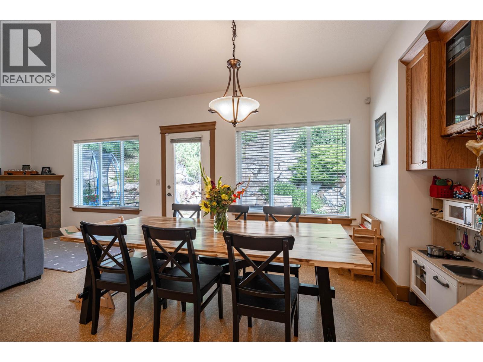 3774 Glover Avenue, Armstrong