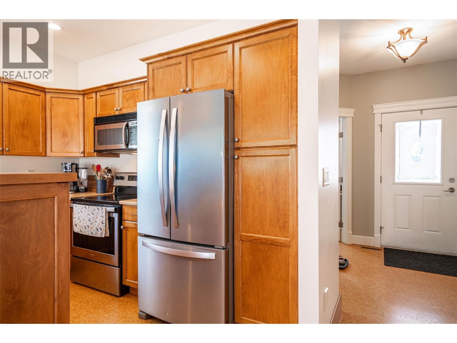 3774 Glover Avenue, Armstrong