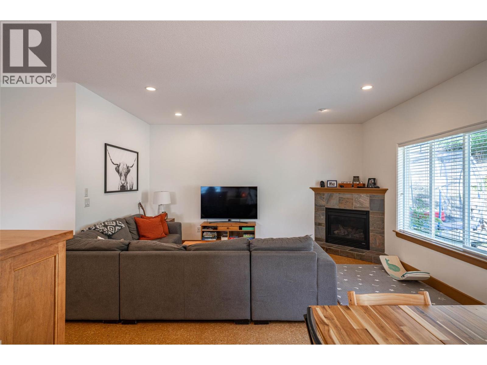 3774 Glover Avenue, Armstrong