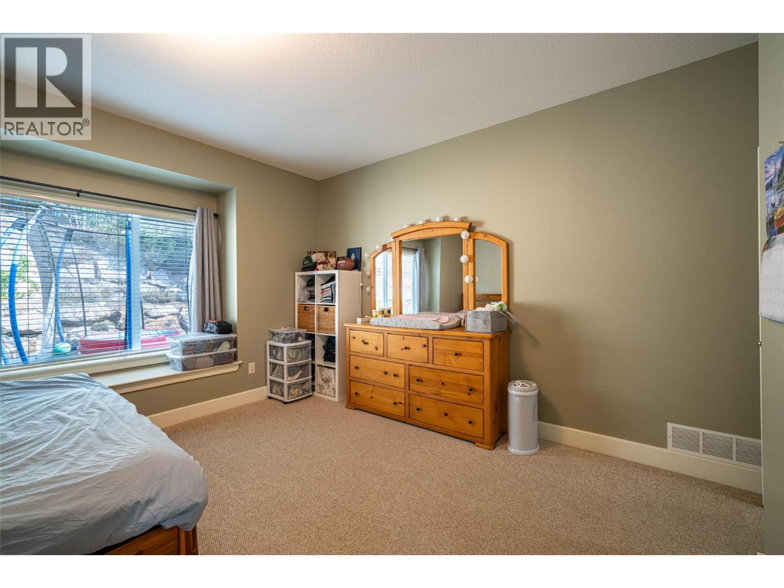 3774 Glover Avenue, Armstrong