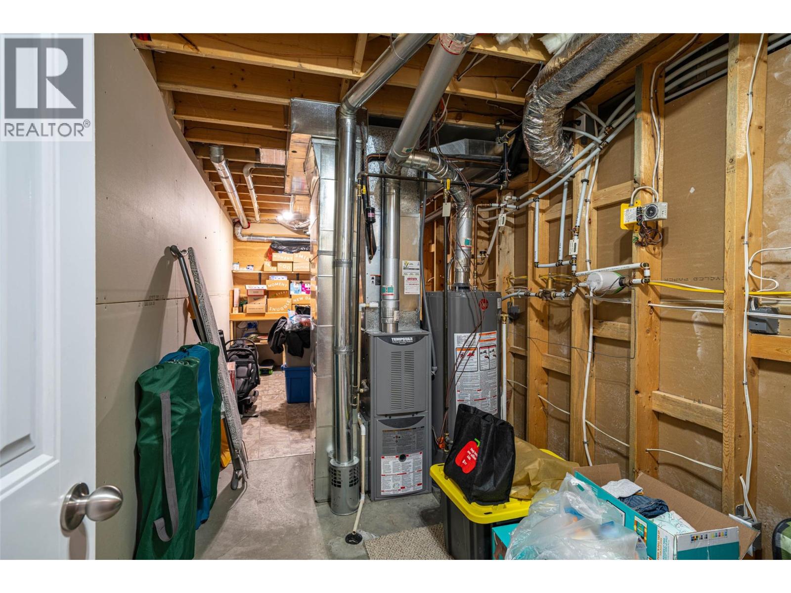 3774 Glover Avenue, Armstrong