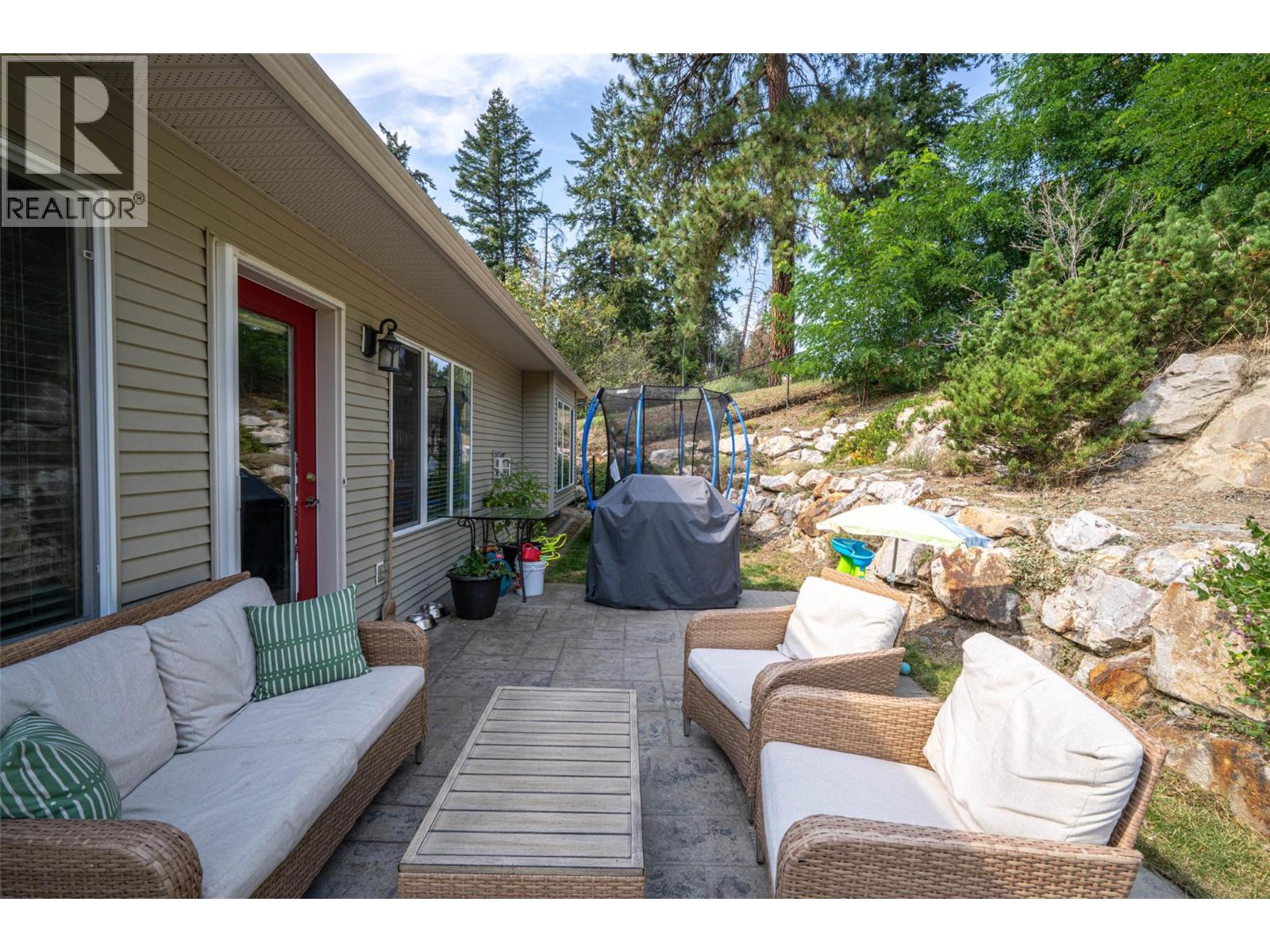 3774 Glover Avenue, Armstrong