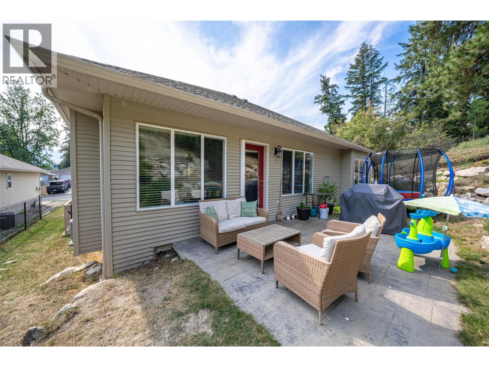 3774 Glover Avenue, Armstrong