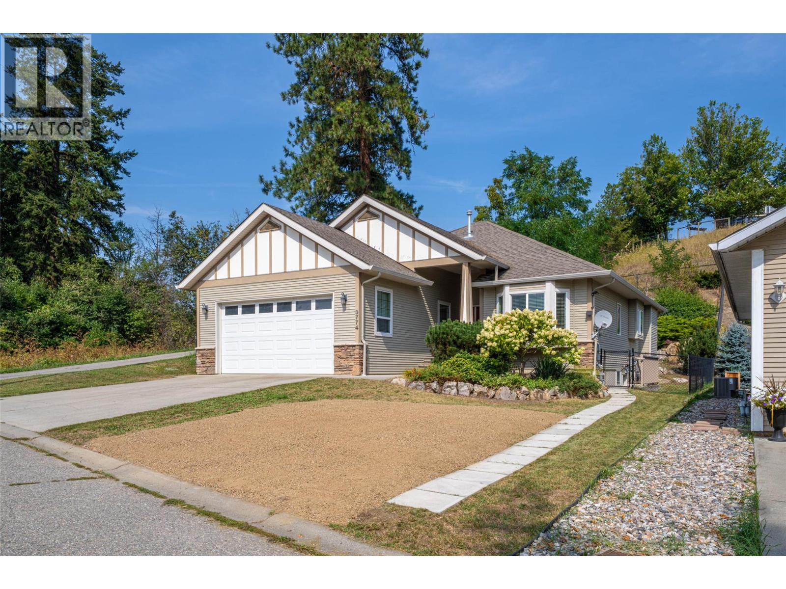 3774 Glover Avenue, Armstrong