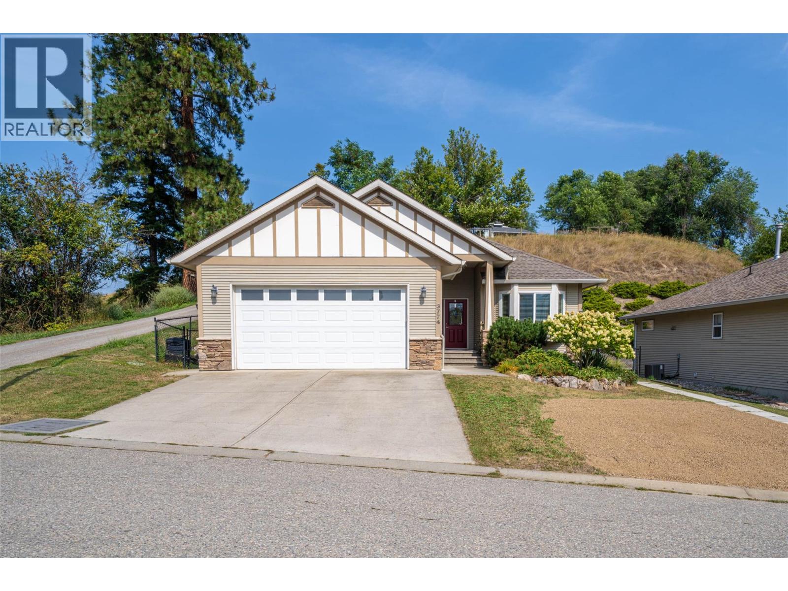 3774 Glover Avenue, Armstrong