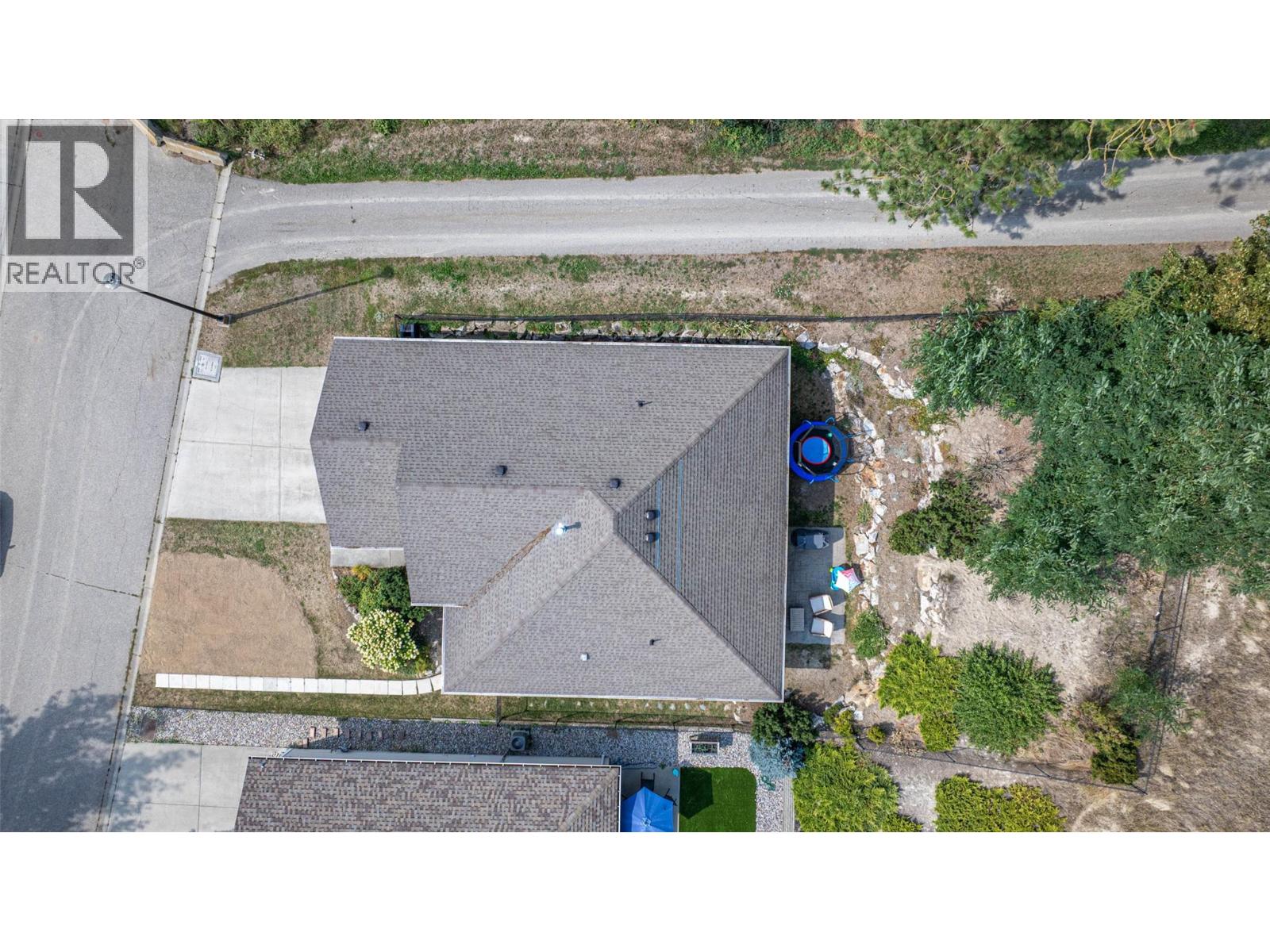 3774 Glover Avenue, Armstrong