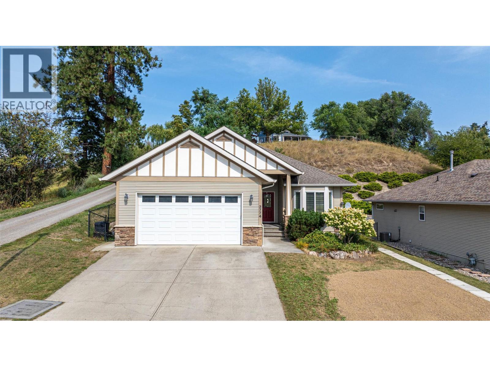 3774 Glover Avenue, Armstrong