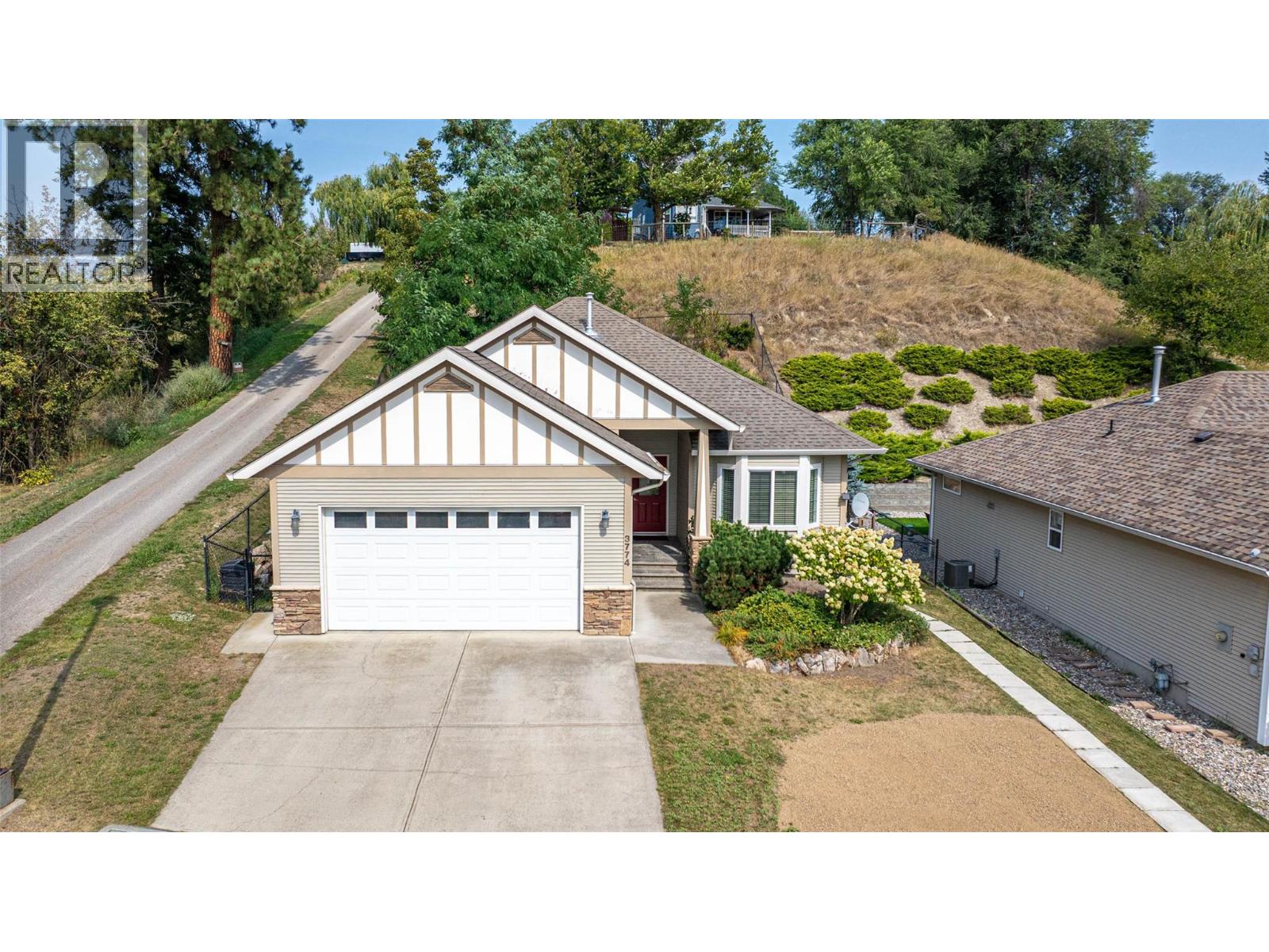 3774 Glover Avenue, Armstrong