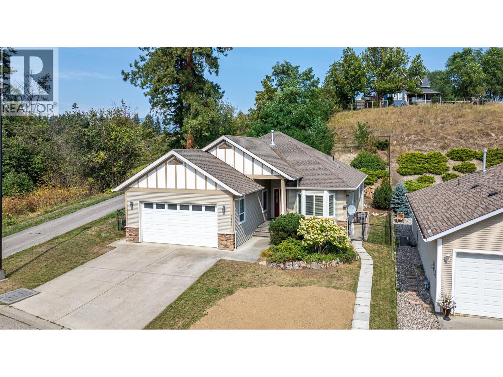 3774 Glover Avenue, Armstrong