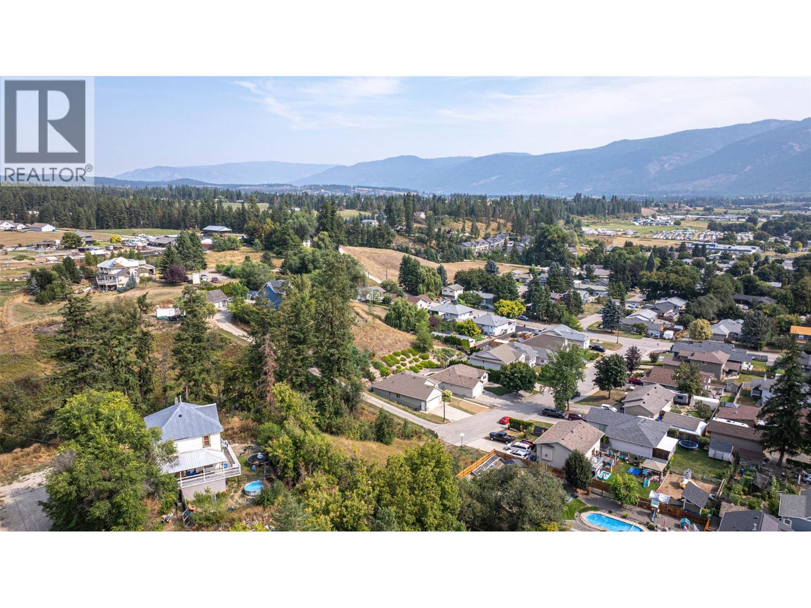 3774 Glover Avenue, Armstrong