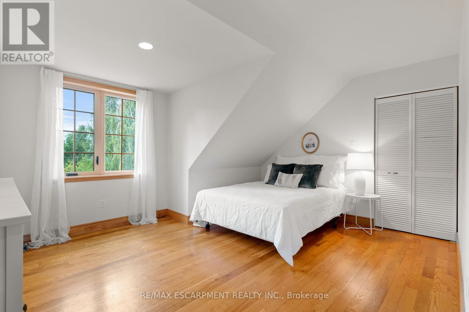50 EVERETT ROAD - 30