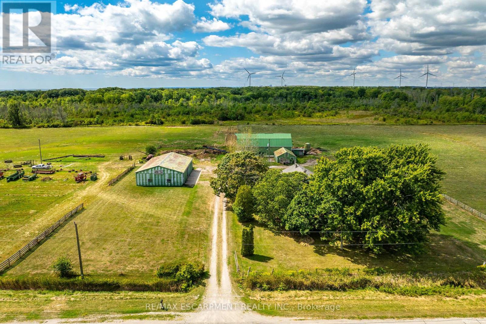 Photo 2 of 177 Brooklin Road, Haldimand ON