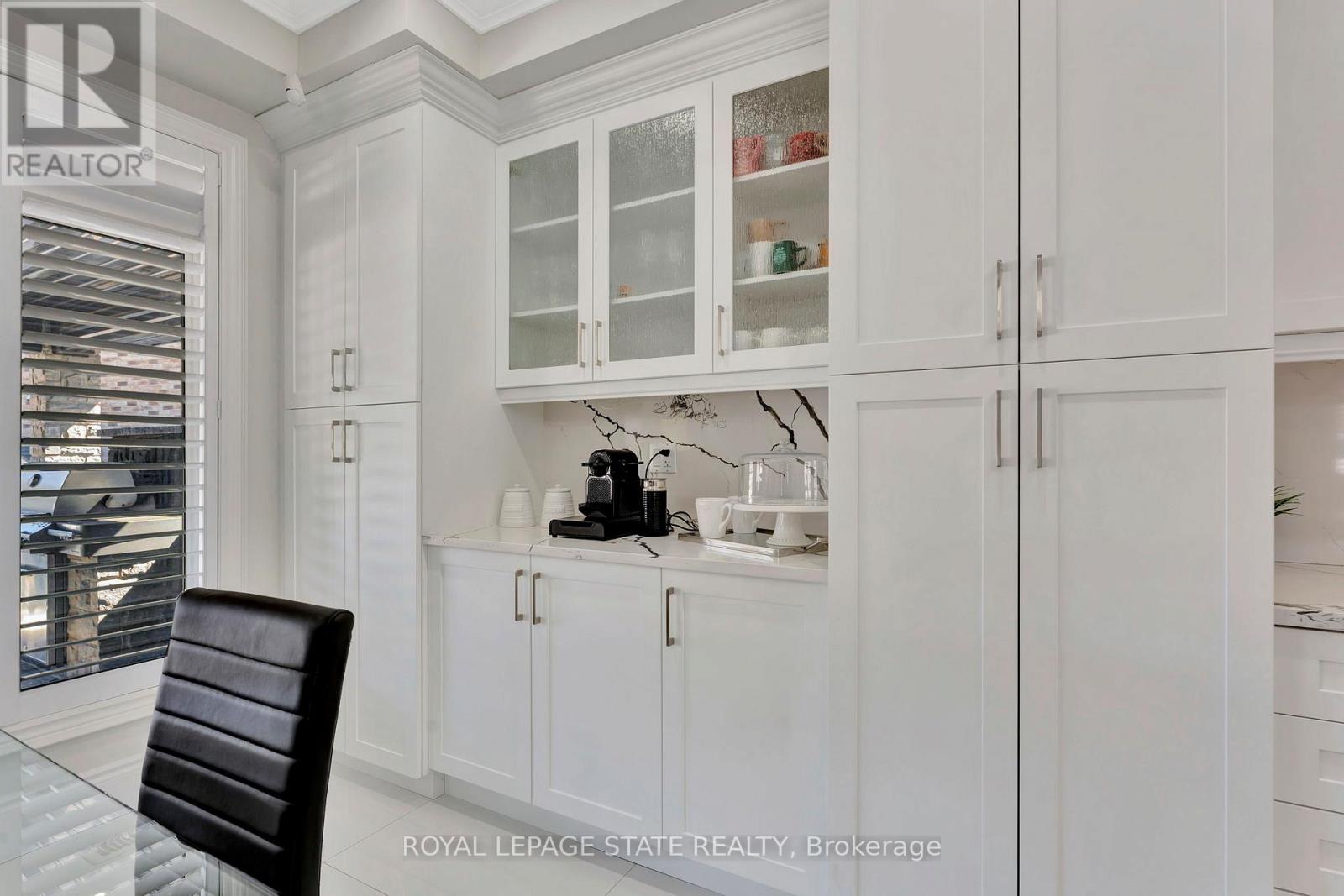 Photo 16 of 7 Bernini Court, Hamilton ON