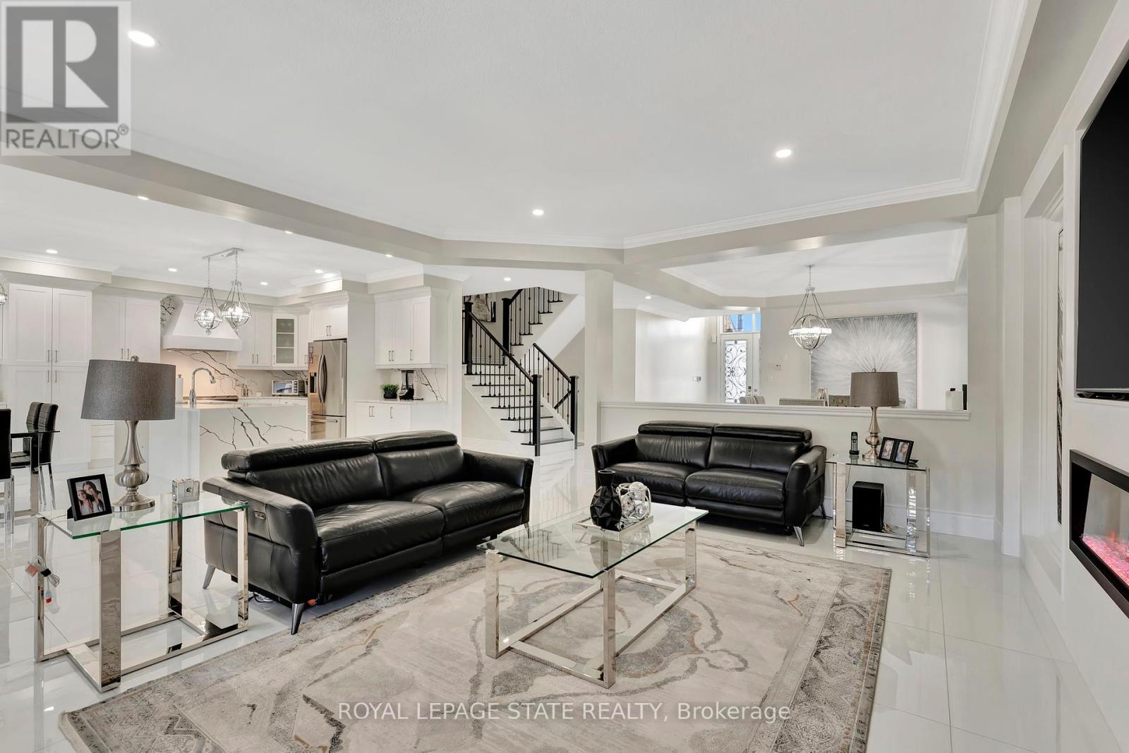 Photo 21 of 7 Bernini Court, Hamilton ON