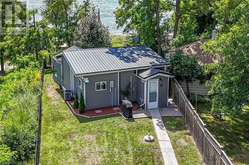 Photo 2 of 33 Dover Street, Haldimand ON