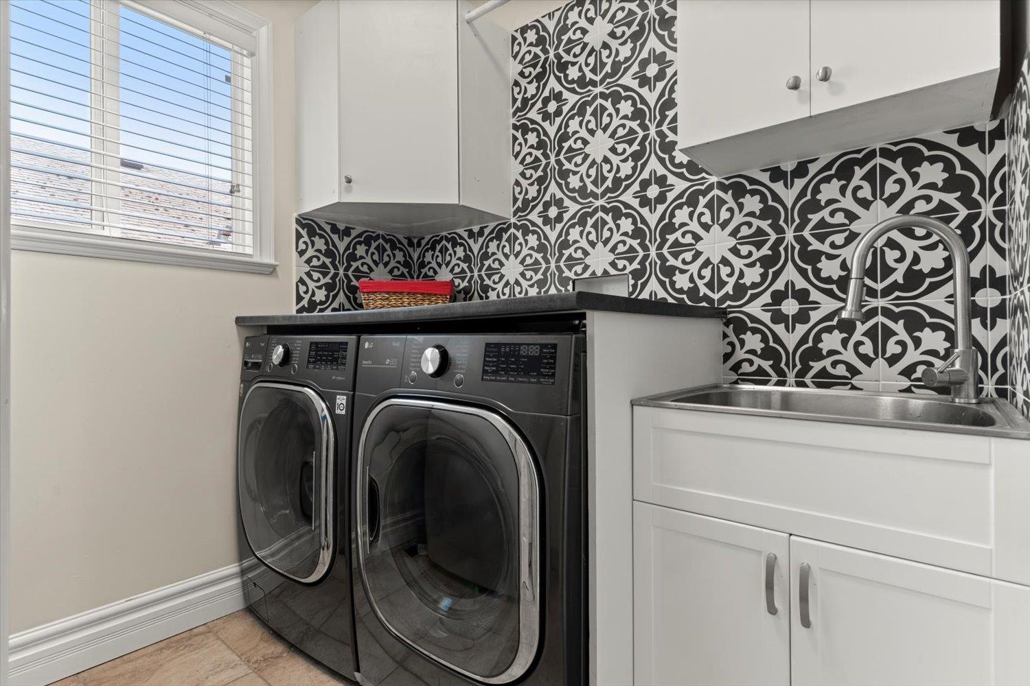 Photo 16 of 3552 Bassano Terrace, Abbotsford BC